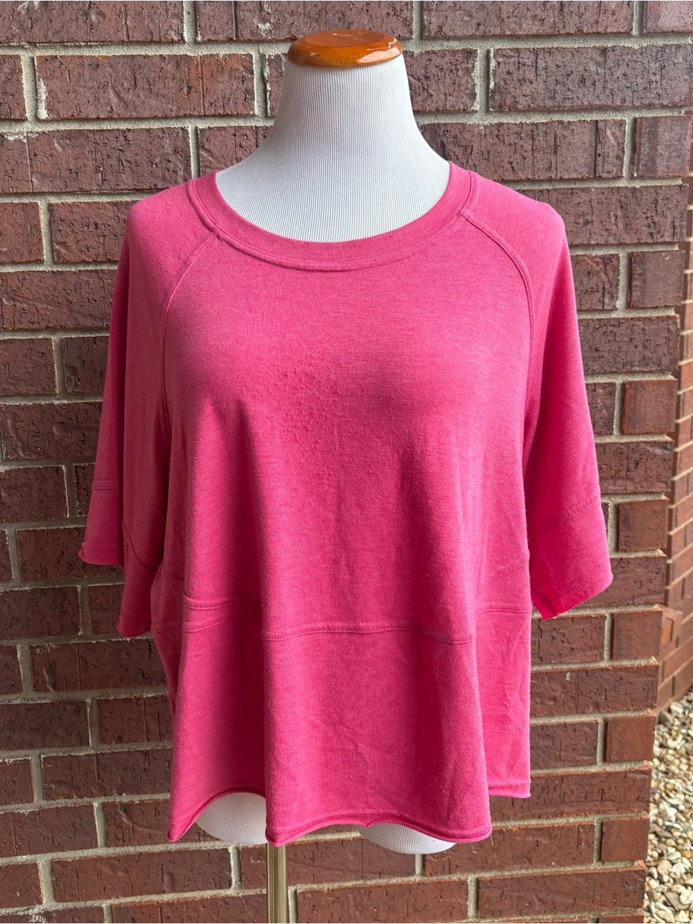 Women’s Relaxed Pink Short-Sleeve Pullover Top